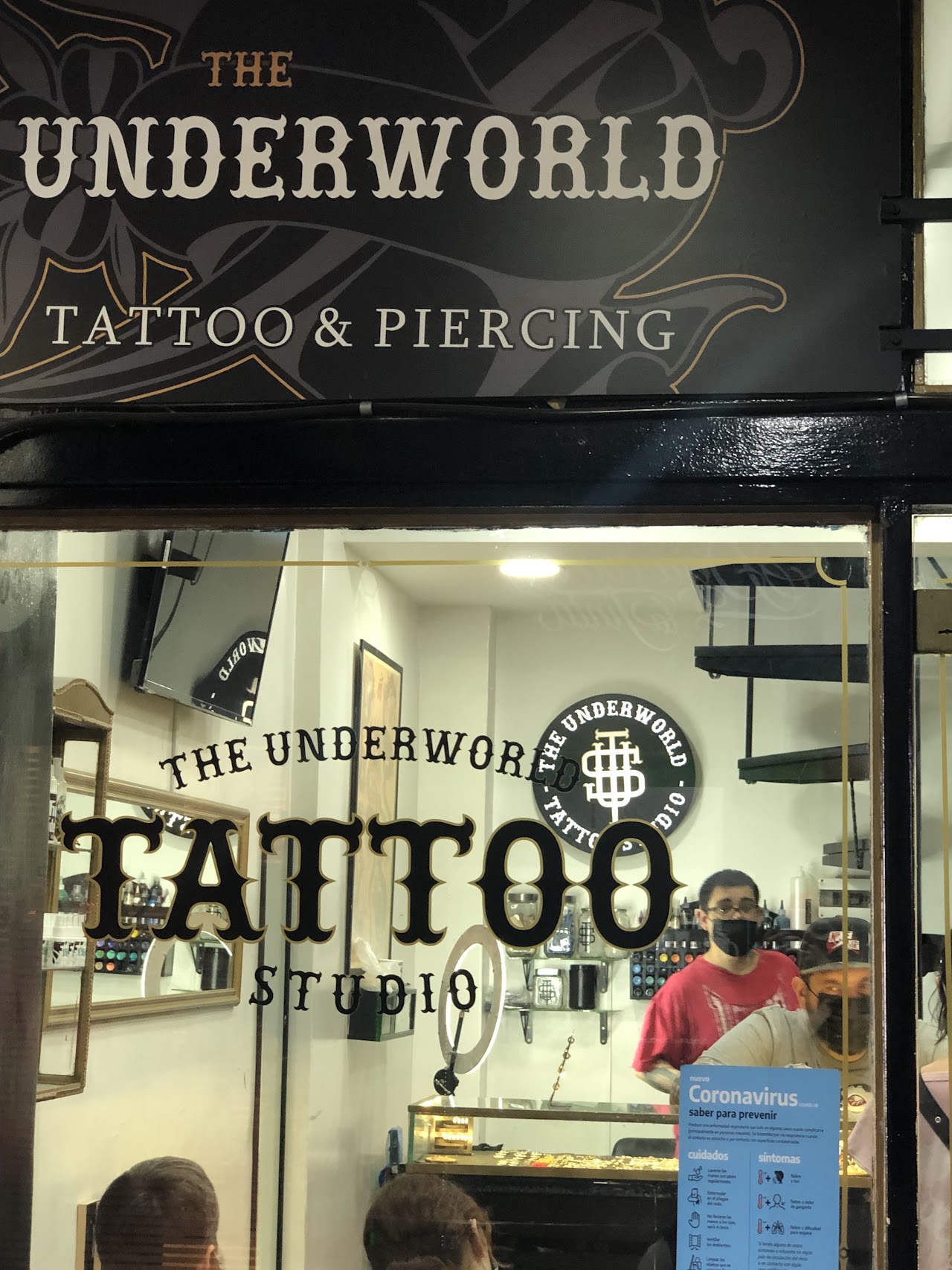Fachada y local de The Underworld Tattoo en Belgrano